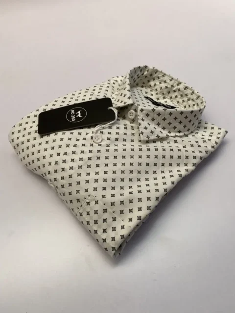 Men's Off-White Long Sleeve Shirt with Gray Geometric Diamond Print.